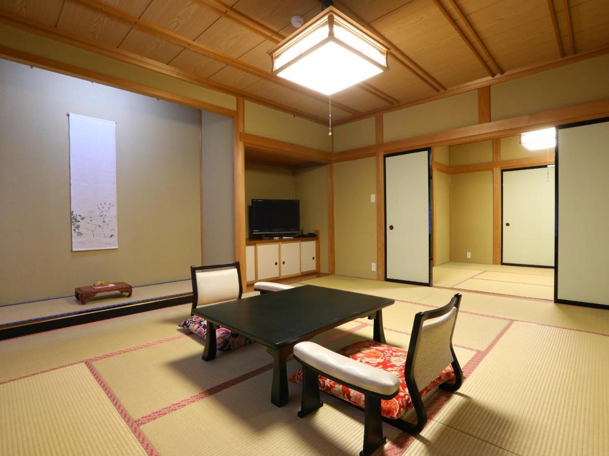 Hotel Jinpyokaku Yamanouchi  Exterior foto